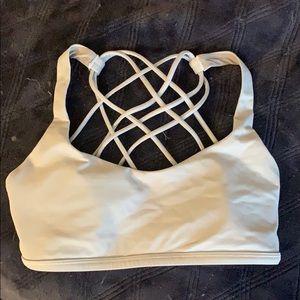 Lululemon Free to be Wild Sports Bra